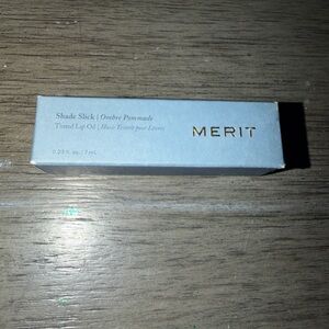 BNNO Merit Shade Slick Tinted Lip Oil - Gold